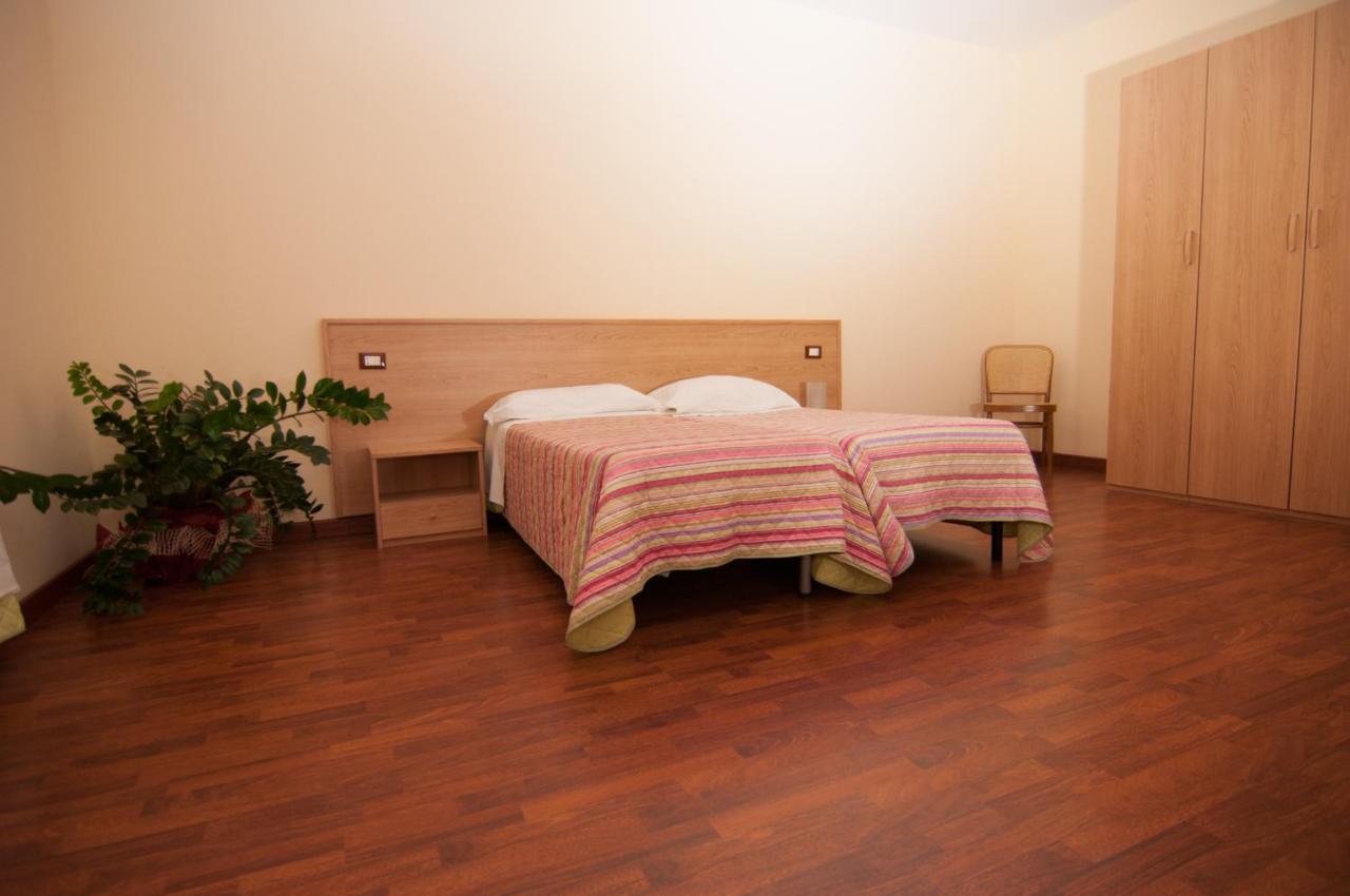 Albergo Conca D'Oro Фоджа Стая снимка